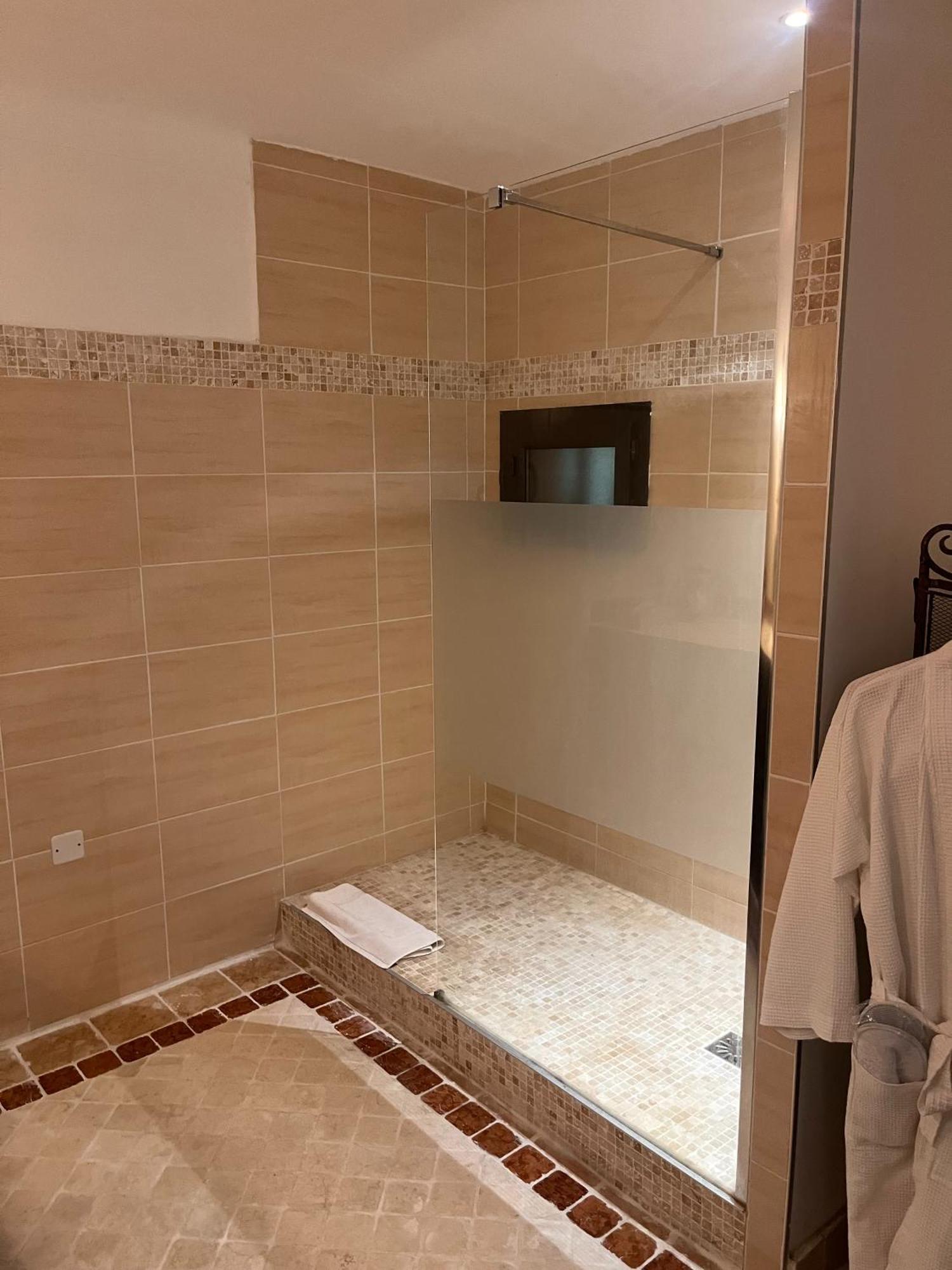 Villa Romana Сен Тропе Екстериор снимка