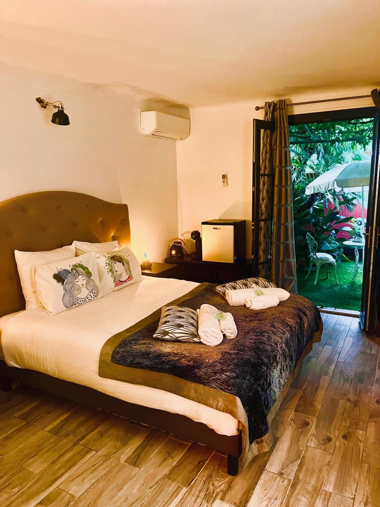 Villa Romana Сен Тропе Екстериор снимка